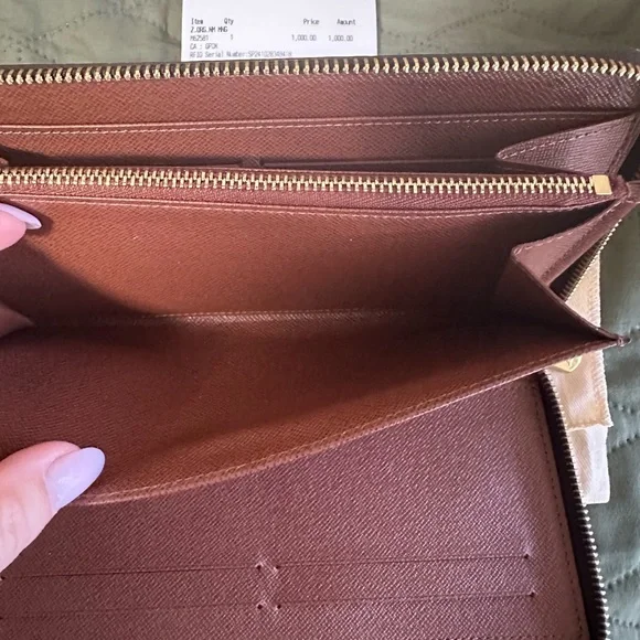 Louis Vuitton Monogram Zippy Organizer Wallet - Picture 8 of 15